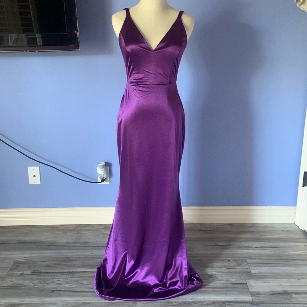 Beautiful Elegant Raven Purple Dress!